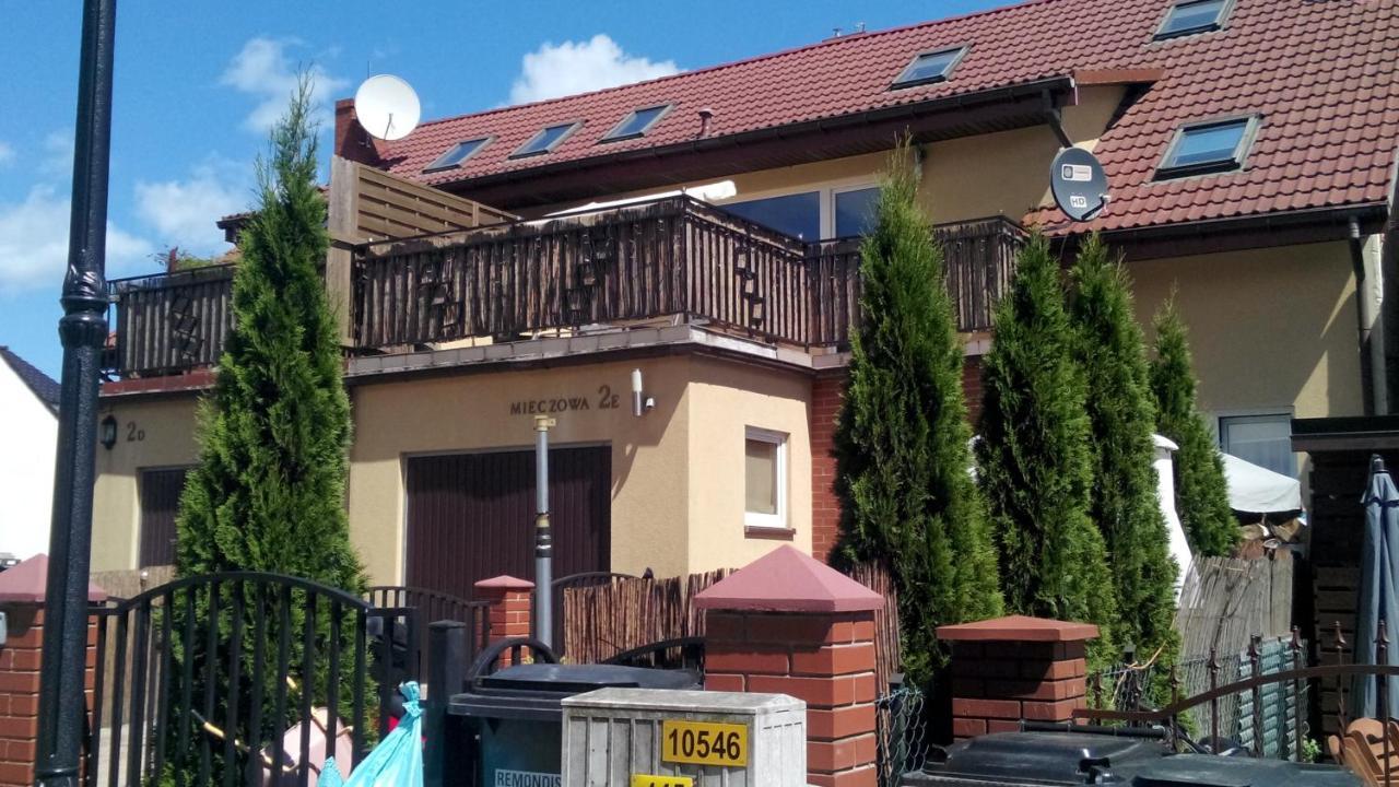 Апартаменты W.Mieczowa Свиноуйсьце Экстерьер фото
